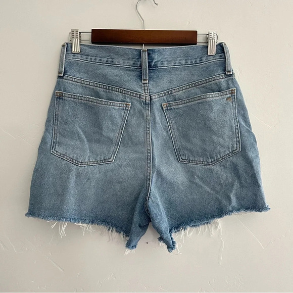 Madewell Mom Jean Short Size 26 Distressed - Picture 2 of 12